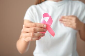 Guide-to-Recognizing-Early-Signs-and-Symptoms-of-Breast-Cancer